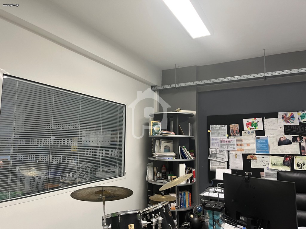 Επιχειρηματικό κτίριο 150 τ.μ. προς ενοικίαση, Άνω Καισαριανή