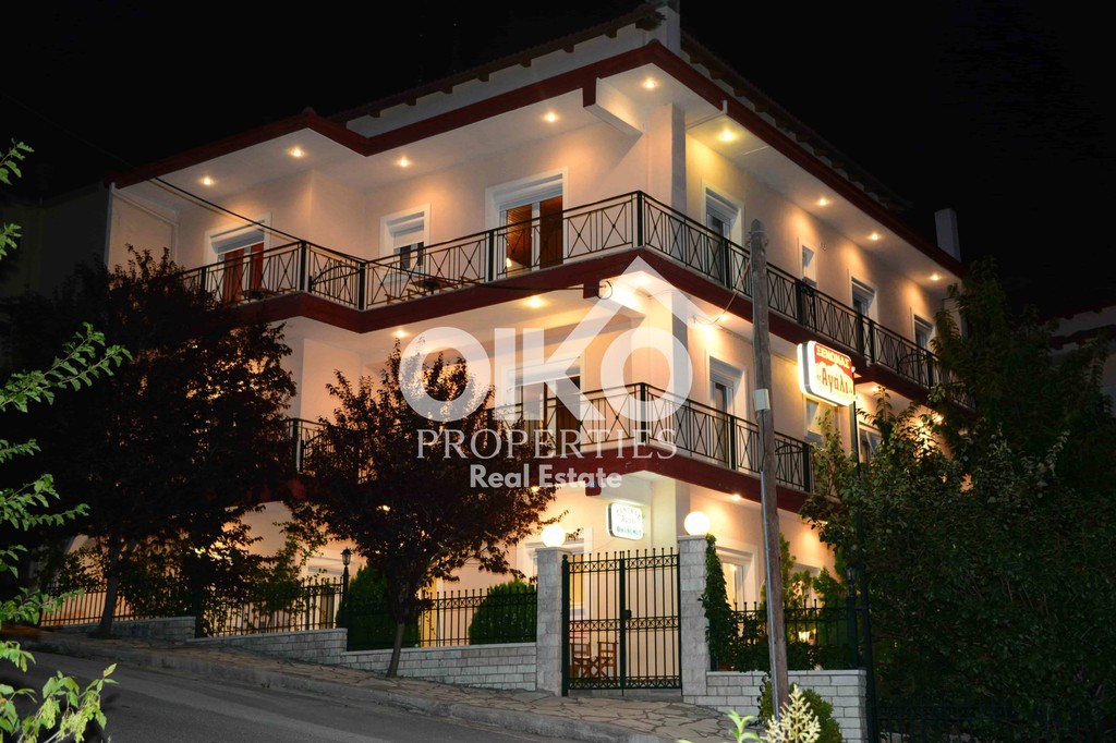 Ξενοδοχείο 584 τ.μ. πρός πώληση, Ευρυτανία, Καρπενήσι