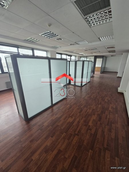Γραφείο 250 τ.μ. πρός ενοικίαση, Θεσσαλονίκη - Κέντρο, Βαρδάρης
