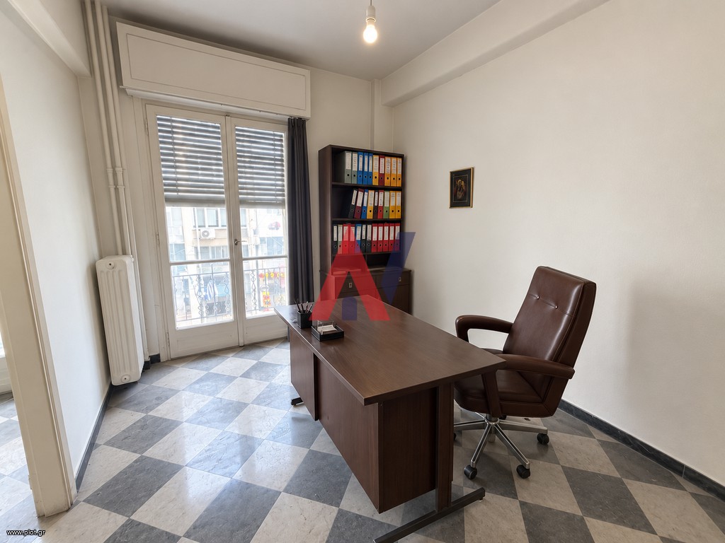 Επιχειρηματικό κτίριο 45 τ.μ. προς πώληση, Ακαδημία Αθήνας