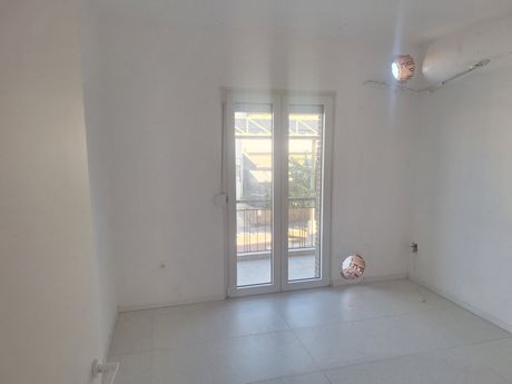 Αίθουσα 85 τ.μ. πρός ενοικίαση