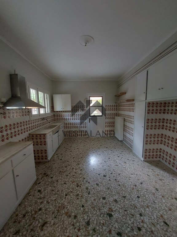 Διαμέρισμα 178 τ.μ. πρός ενοικίαση, Αθήνα - Βόρεια Προάστια, Δροσιά