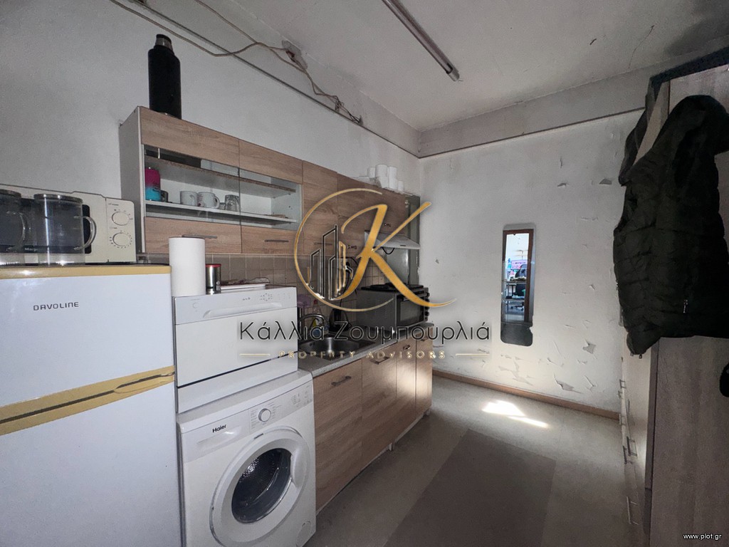 Βιοτεχνικός χώρος 245 τ.μ. προς πώληση, Παλαιός Σιδηροδρομικός Σταθμός Θεσσαλονίκης