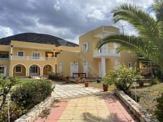 Συγκρότημα διαμερισμάτων 443 τ.μ. για πώληση