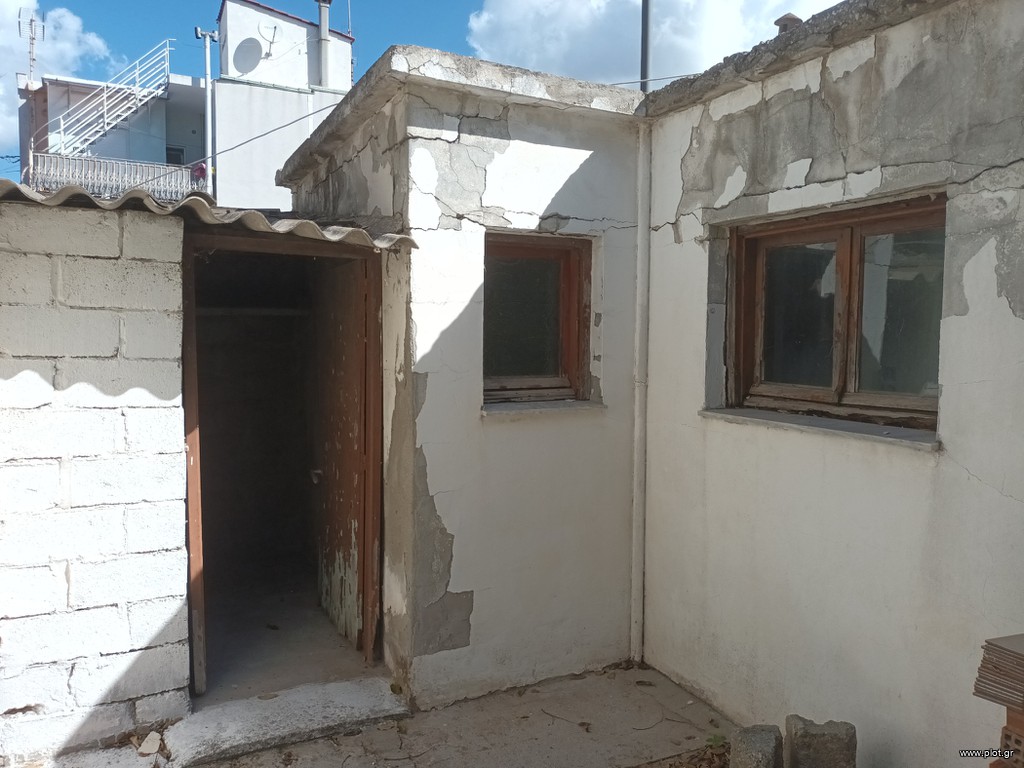Μονοκατοικία 77 τ.μ. πρός πώληση, Ν. Λέσβου, Λήμνος - Μύρινα