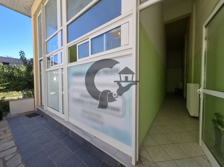 Store 73 sqm for rent
