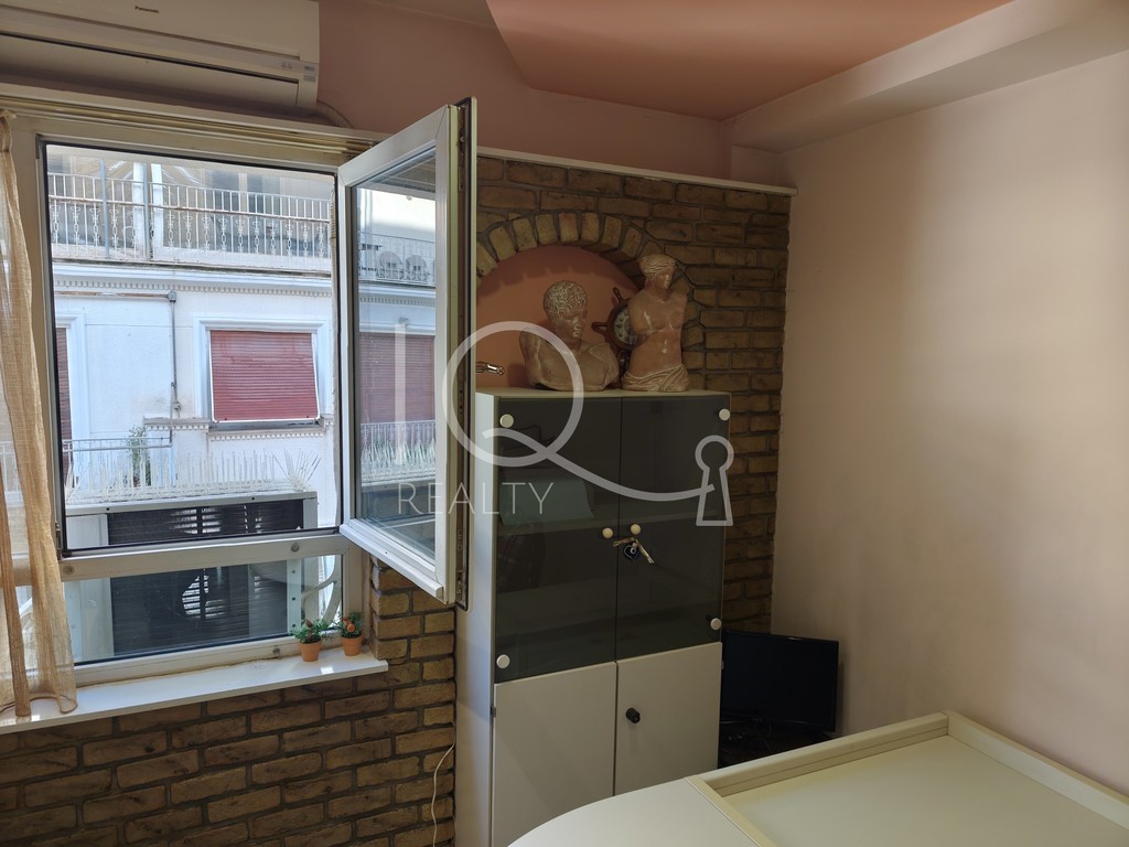 Γραφείο 30 τ.μ. πρός πώληση, Αθήνα - Κέντρο, Εξάρχεια - Νεάπολη