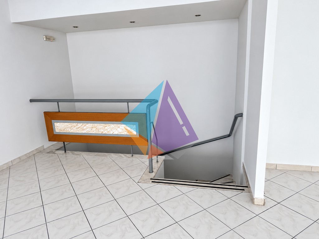 Store 310 sqm for rent, Messinia, Kalamata