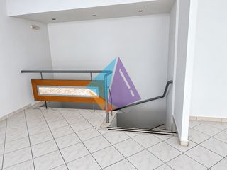 Κατάστημα 310 τ.μ. για ενοικίαση, Μεσσηνία, Καλαμάτα-thumb-3