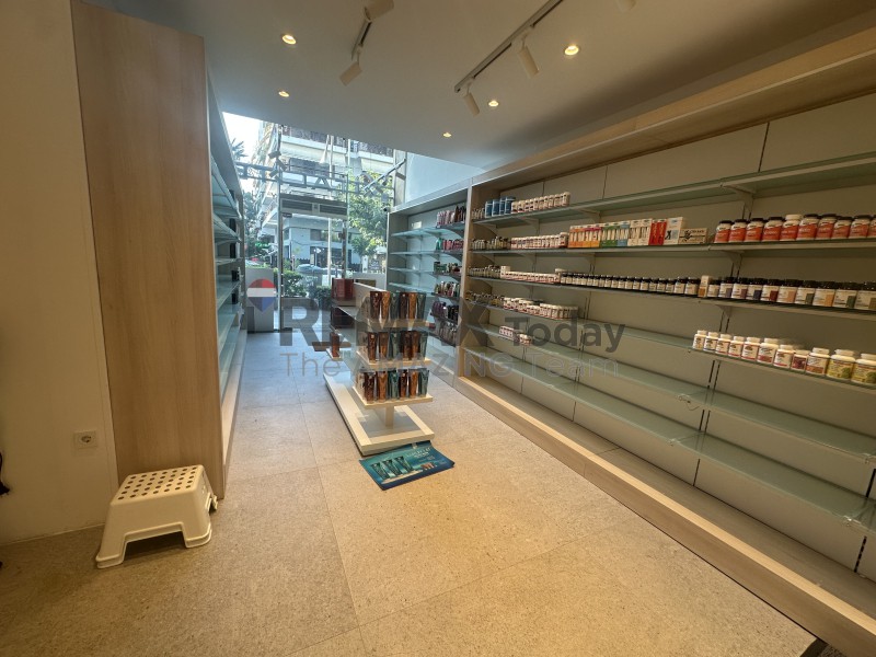 Κατάστημα 140 τ.μ. προς ενοικίαση, Κέντρο Καλαμαριάς
