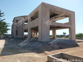 Επιχειρηματικό κτίριο 922,50 τ.μ. για ενοικίαση