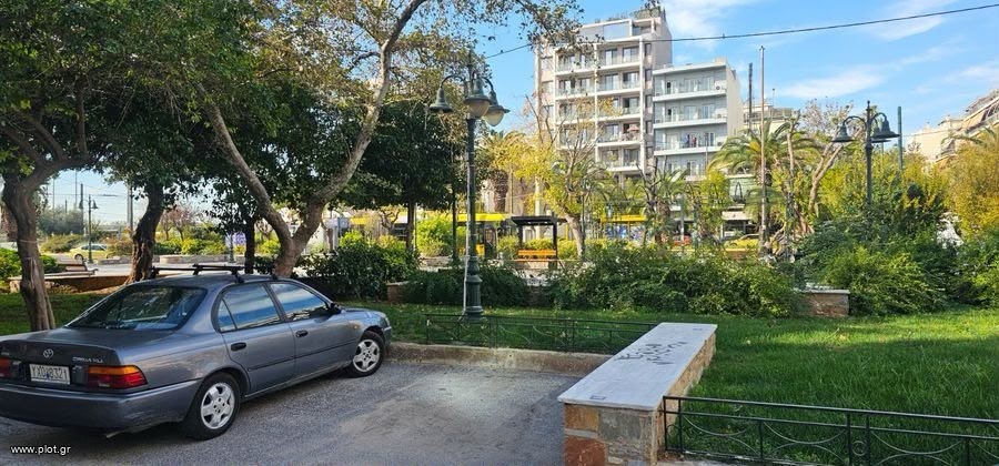 Κατάστημα 286 τ.μ. πρός πώληση, Αθήνα - Νότια Προάστια, Καλλιθέα