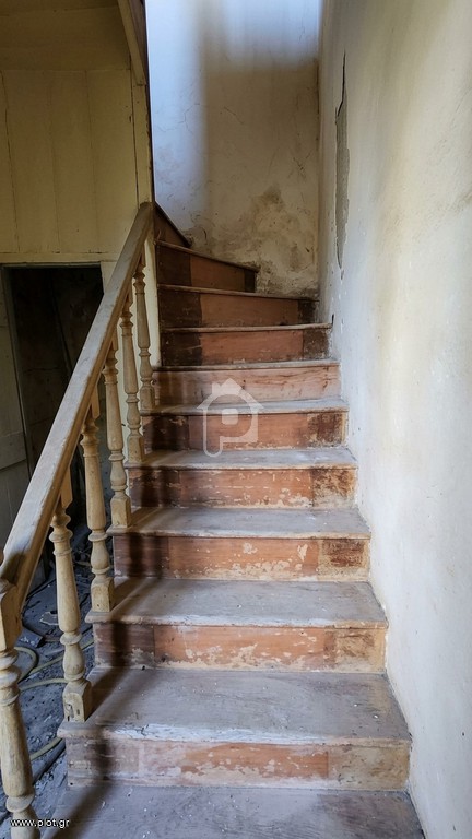 Οικόπεδο 168 τ.μ. προς πώληση, Τρεις Καμάρες