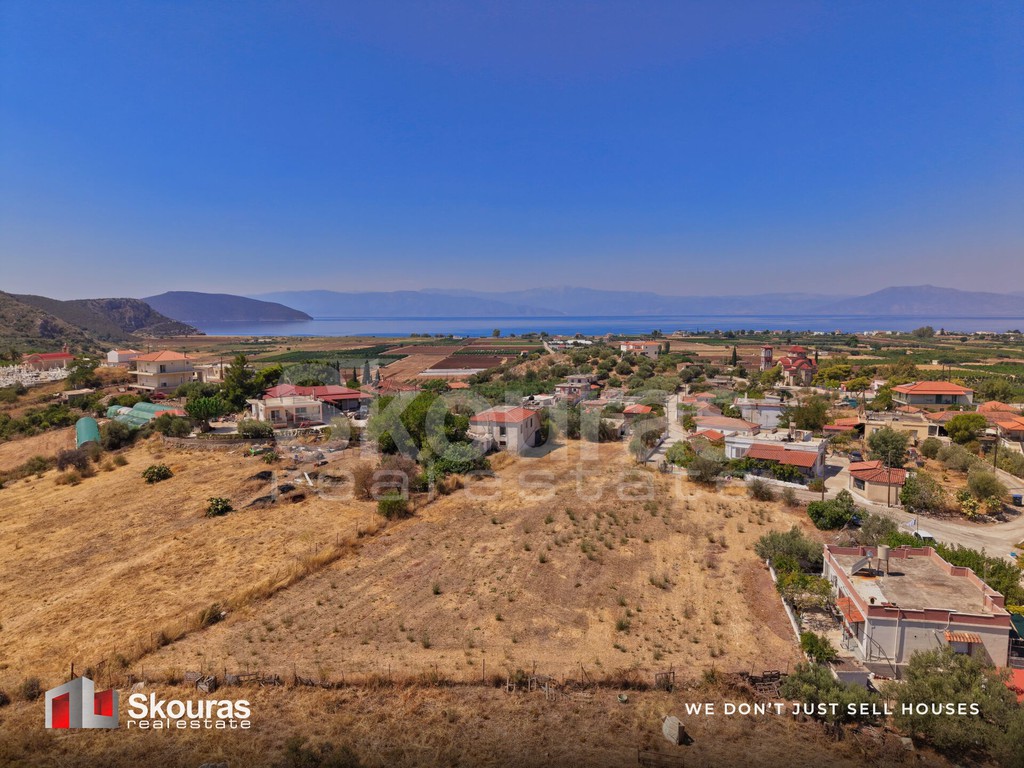 Οικόπεδο 2.168 τ.μ. προς πώληση, Ίρια