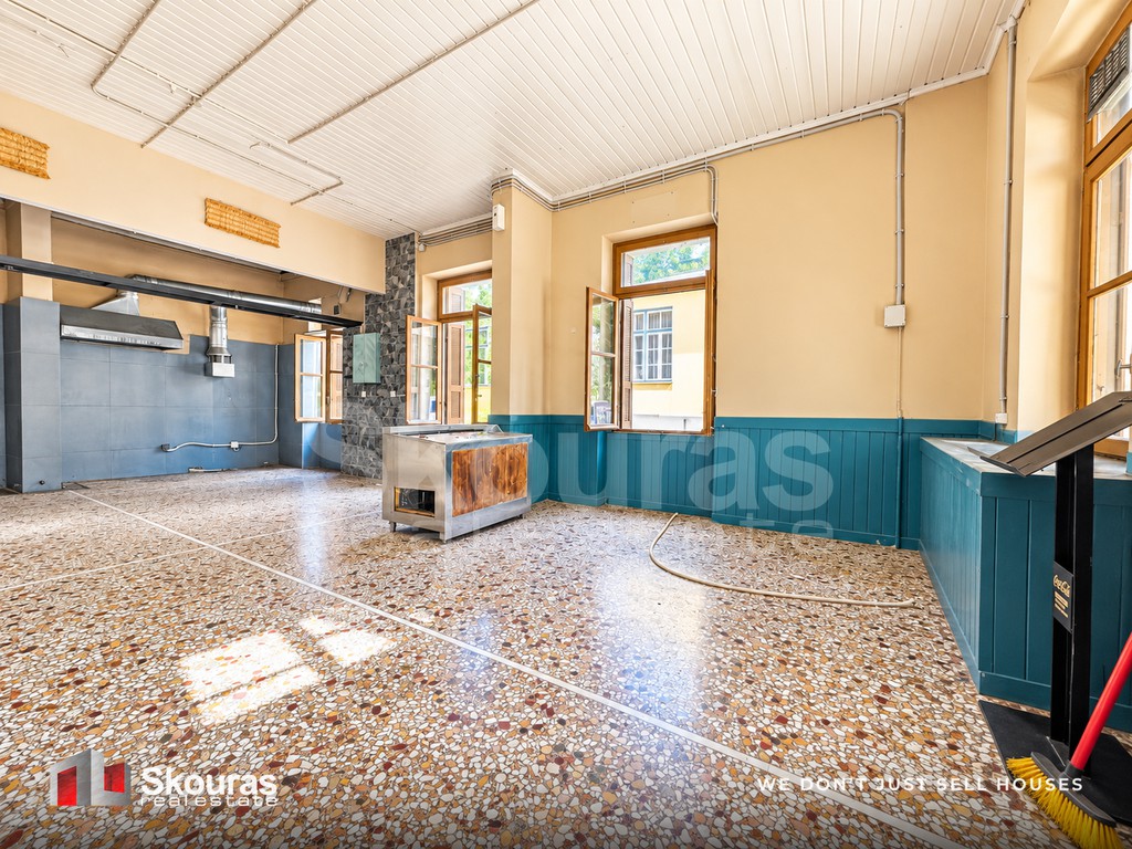 Κατάστημα 82,50 τ.μ. πρός ενοικίαση, Μεσσηνία, Καλαμάτα