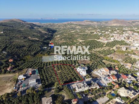 Οικόπεδο 4.393 τ.μ. πρός πώληση