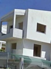 Detached home 560 sqm for sale