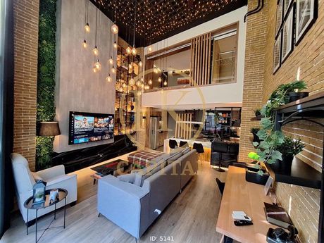 Loft 114 τ.μ. προς πώληση