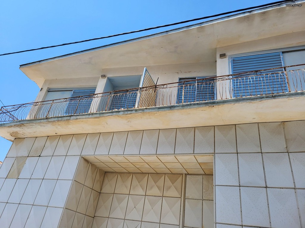 Επιχειρηματικό κτίριο 1.030 τ.μ. πρός πώληση, Ν. Κεφαλονιάς, Κεφαλονιά