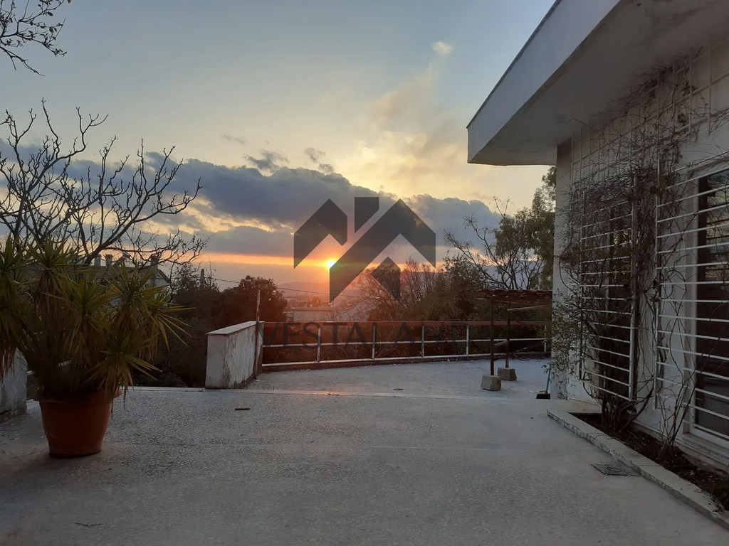 Μονοκατοικία 120 τ.μ. πρός ενοικίαση, Αθήνα - Βόρεια Προάστια, Άνοιξη