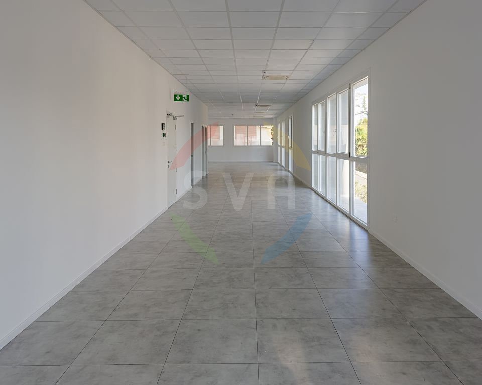 Επιχειρηματικό κτίριο 1.052 τ.μ. πρός ενοικίαση, Λεμεσός
