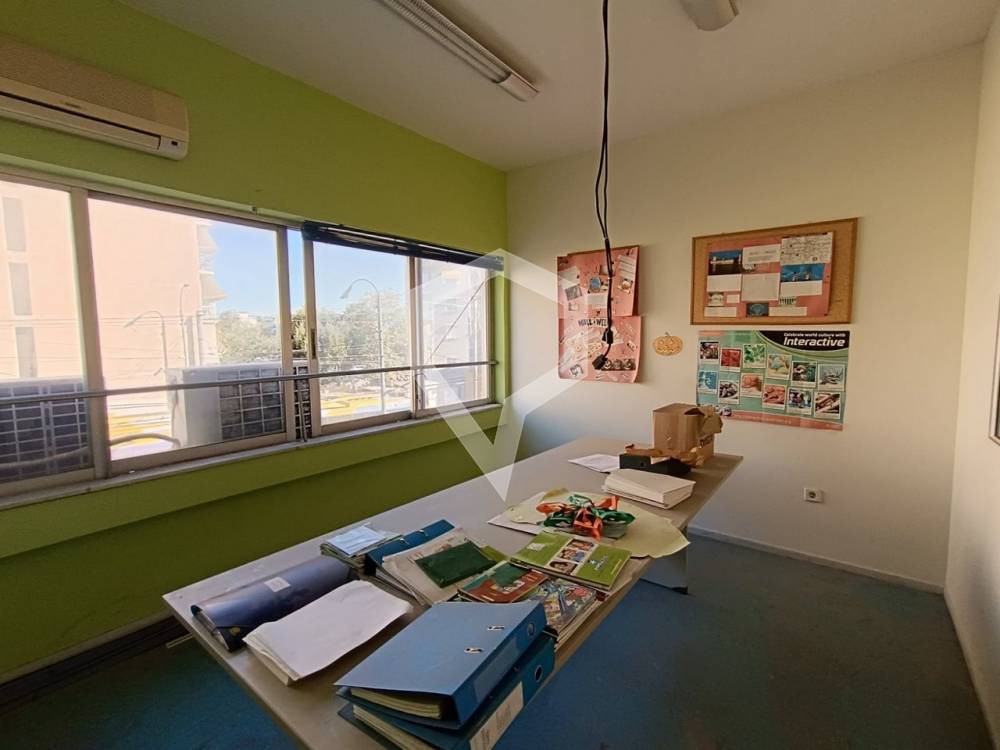 Επιχειρηματικό κτίριο 578 τ.μ. πρός πώληση, Πειραιάς, Καστέλλα