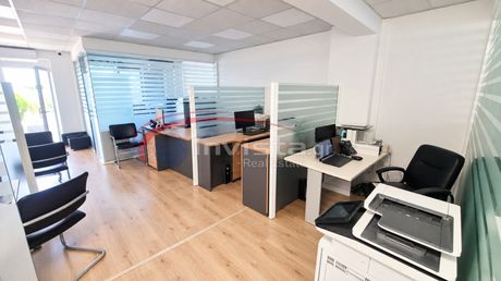 Office 72 sqm for rent