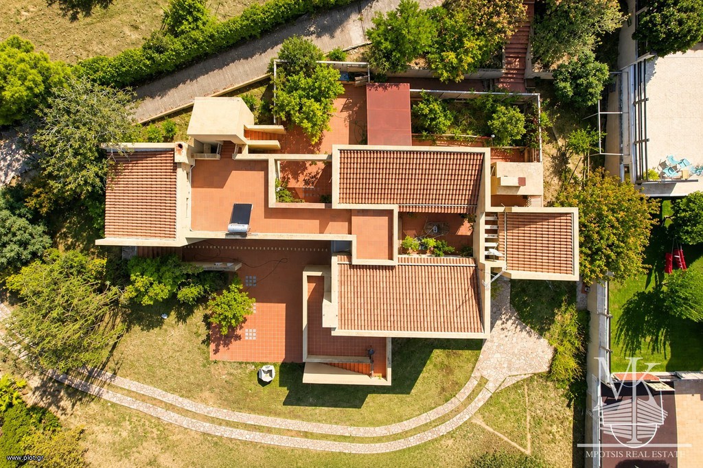 Μεζονέτα 250 τ.μ. πρός πώληση, Αττική - Υπόλοιπο, Μαρκόπουλο Ωρωπού