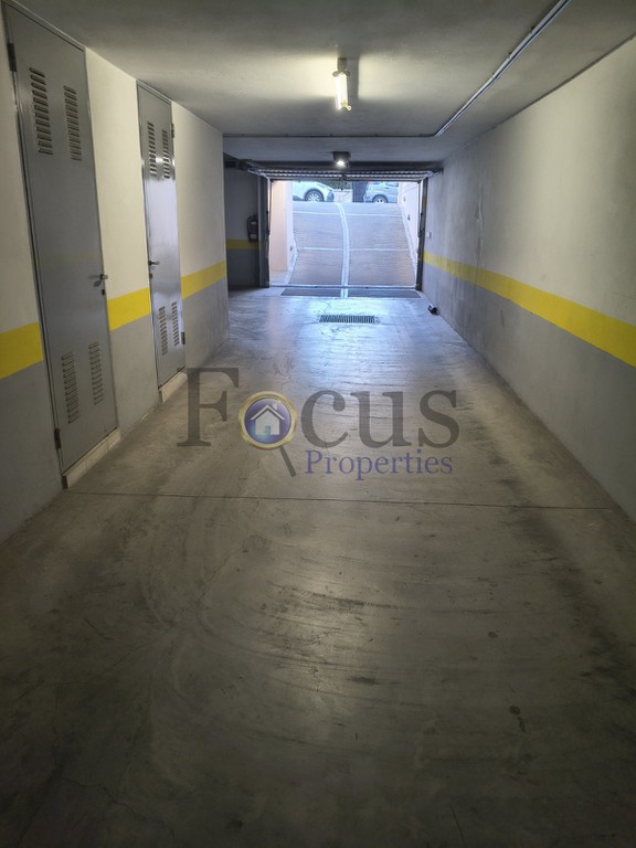 Parking 15,56 τ.μ. πρός πώληση, Αθήνα - Νότια Προάστια, Παλαιό Φάληρο