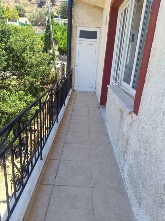 Επιχειρηματικό κτίριο 262,32 τ.μ. πρός πώληση, Ν. Ρεθύμνου, Κουρήτες