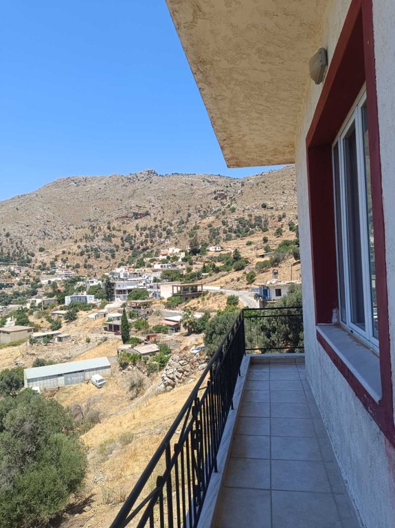 Επιχειρηματικό κτίριο 262,32 τ.μ. πρός πώληση, Ν. Ρεθύμνου, Κουρήτες