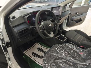 Dacia Sandero 2026 STEPWAY-Eco-G120-expression-thumb-7