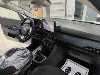 Dacia Sandero 2026 STEPWAY-Eco-G120-expression-thumb-16