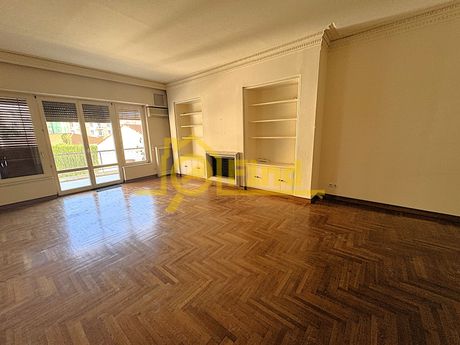 Διαμέρισμα 303 τ.μ. προς πώληση