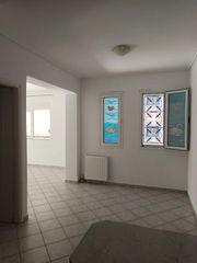 Διαμέρισμα 52 τ.μ. πρός ενοικίαση, Πειραιάς, Καστέλλα-thumb-2