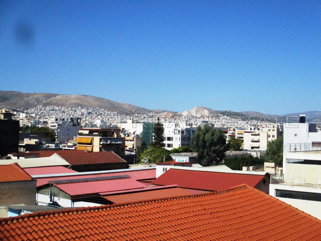 Επιχειρηματικό κτίριο 650 τ.μ. πρός πώληση, Πειραιάς, Καμίνια