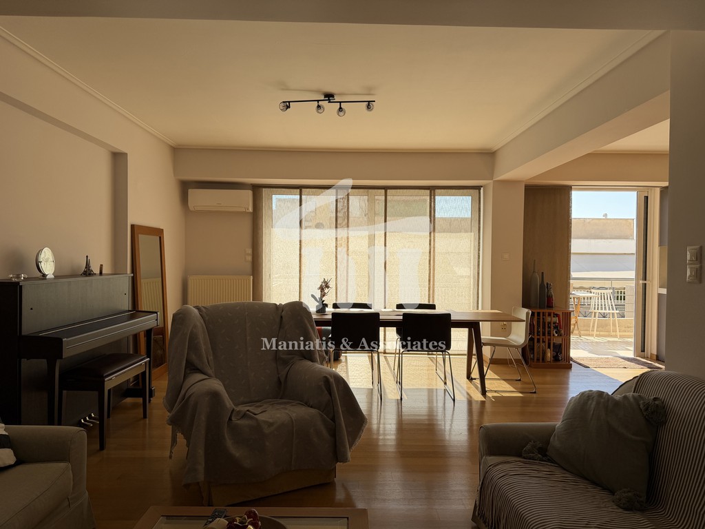 Διαμέρισμα 115 τ.μ. πρός πώληση, Πειραιάς, Καστέλλα