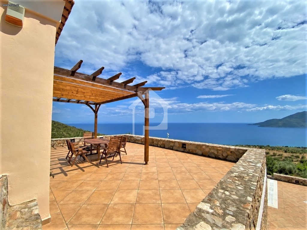 Villa 110 sqm for rent, Arcadia, Leonidio