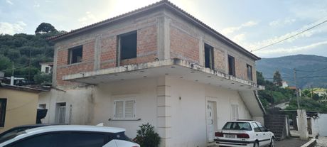 Detached home 265 sqm for sale