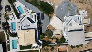 Συγκρότημα διαμερισμάτων 371 τ.μ. πρός πώληση