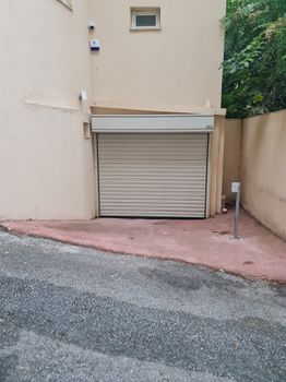Parking 300 τ.μ. πρός ενοικίαση