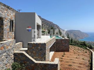 Villa 280 sqm for sale
