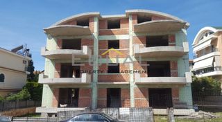 Συγκρότημα διαμερισμάτων 837 τ.μ. προς πώληση