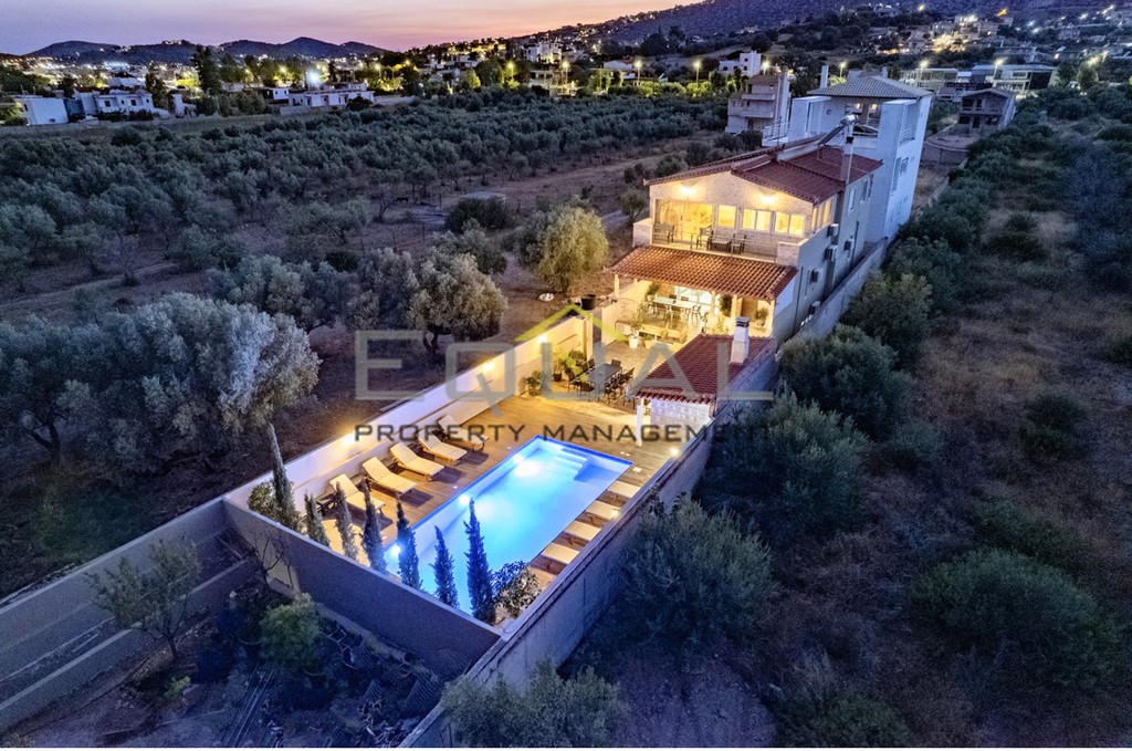 Βίλλα 320 τ.μ. πρός πώληση, Αττική - Υπόλοιπο, Ανάβυσσος