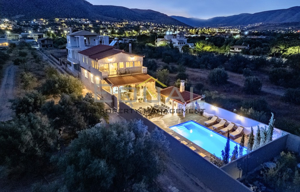 Βίλλα 320 τ.μ. πρός πώληση, Αττική - Υπόλοιπο, Ανάβυσσος