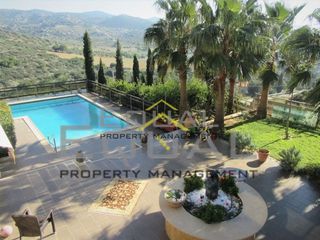 Villa 250 sqm for rent