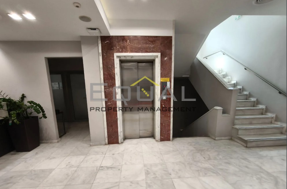 Επιχειρηματικό κτίριο 1.365 τ.μ. πρός ενοικίαση, Αθήνα - Βόρεια Προάστια, Ηράκλειο