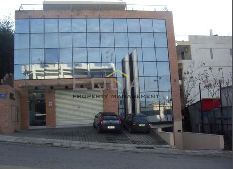 Επιχειρηματικό κτίριο 1.500 τ.μ. πρός ενοικίαση