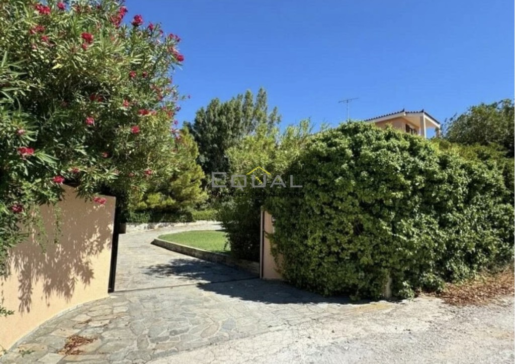 Βίλλα 530 τ.μ. πρός πώληση, Αττική - Υπόλοιπο, Καλύβια Θορικού