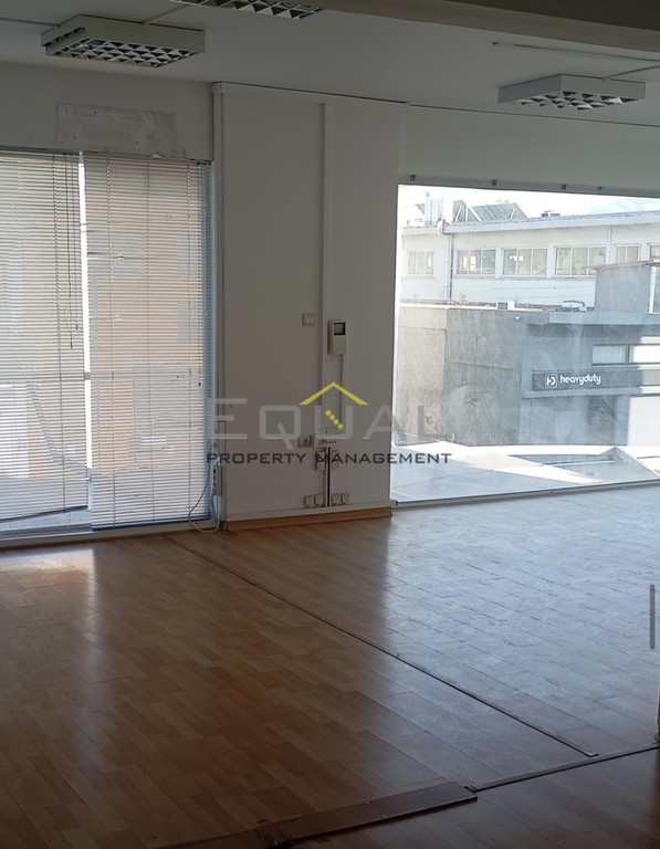 Επιχειρηματικό κτίριο 285 τ.μ. πρός ενοικίαση, Αθήνα - Βόρεια Προάστια, Ηράκλειο